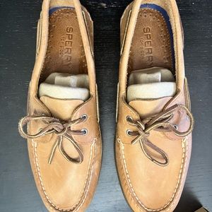 Never worn Sperry Original 2-Eye Boat Shoes